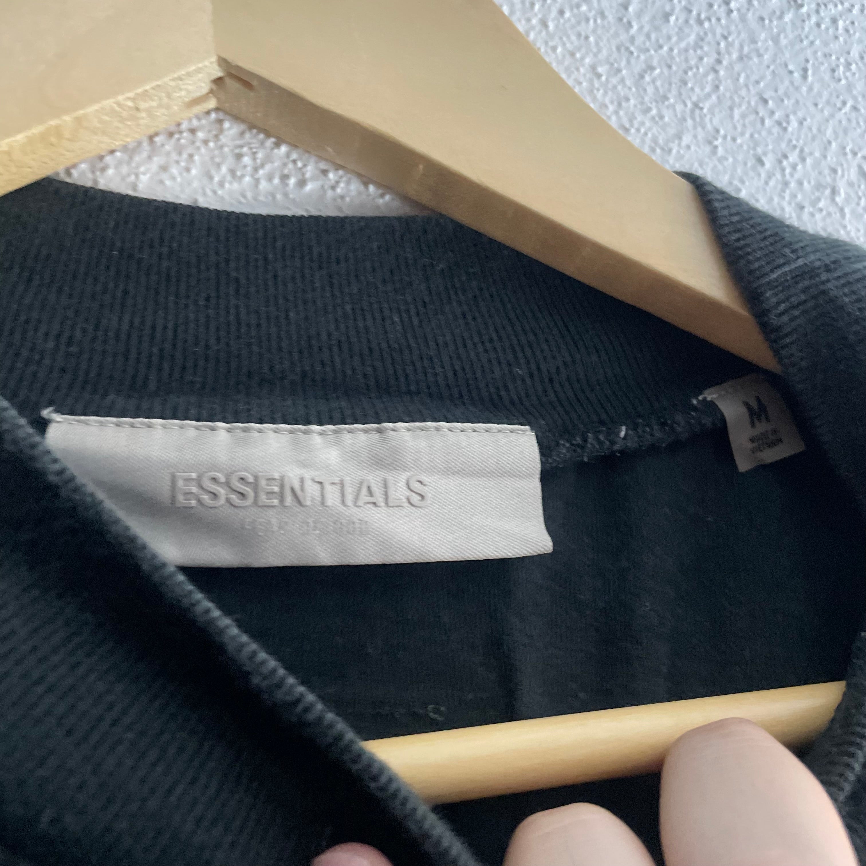 (M) ESSENTIALS LONG SLEEVE