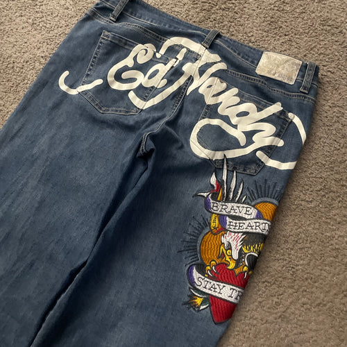 (32) ED HARDY BAGGY