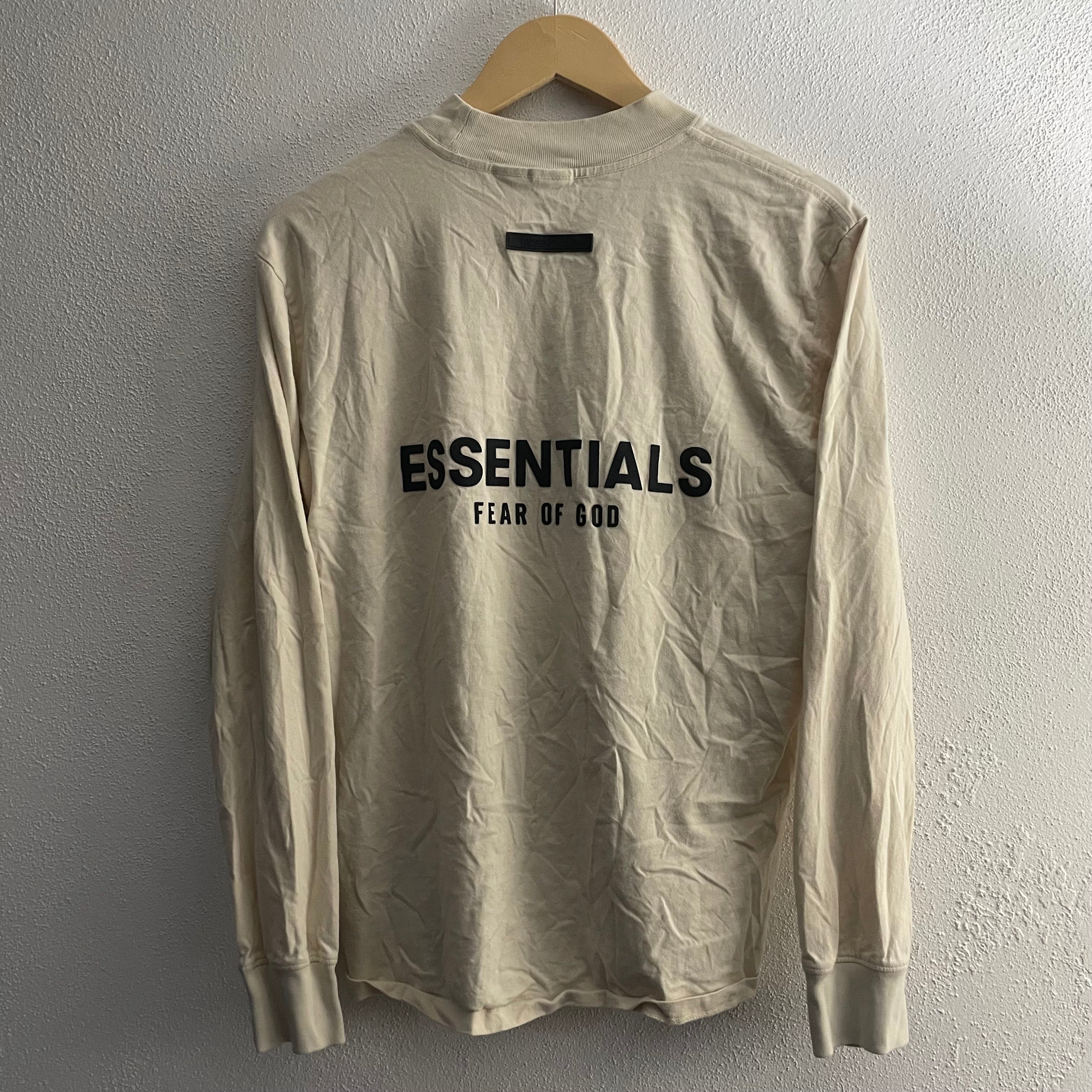 (S) ESSENTIALS TEE