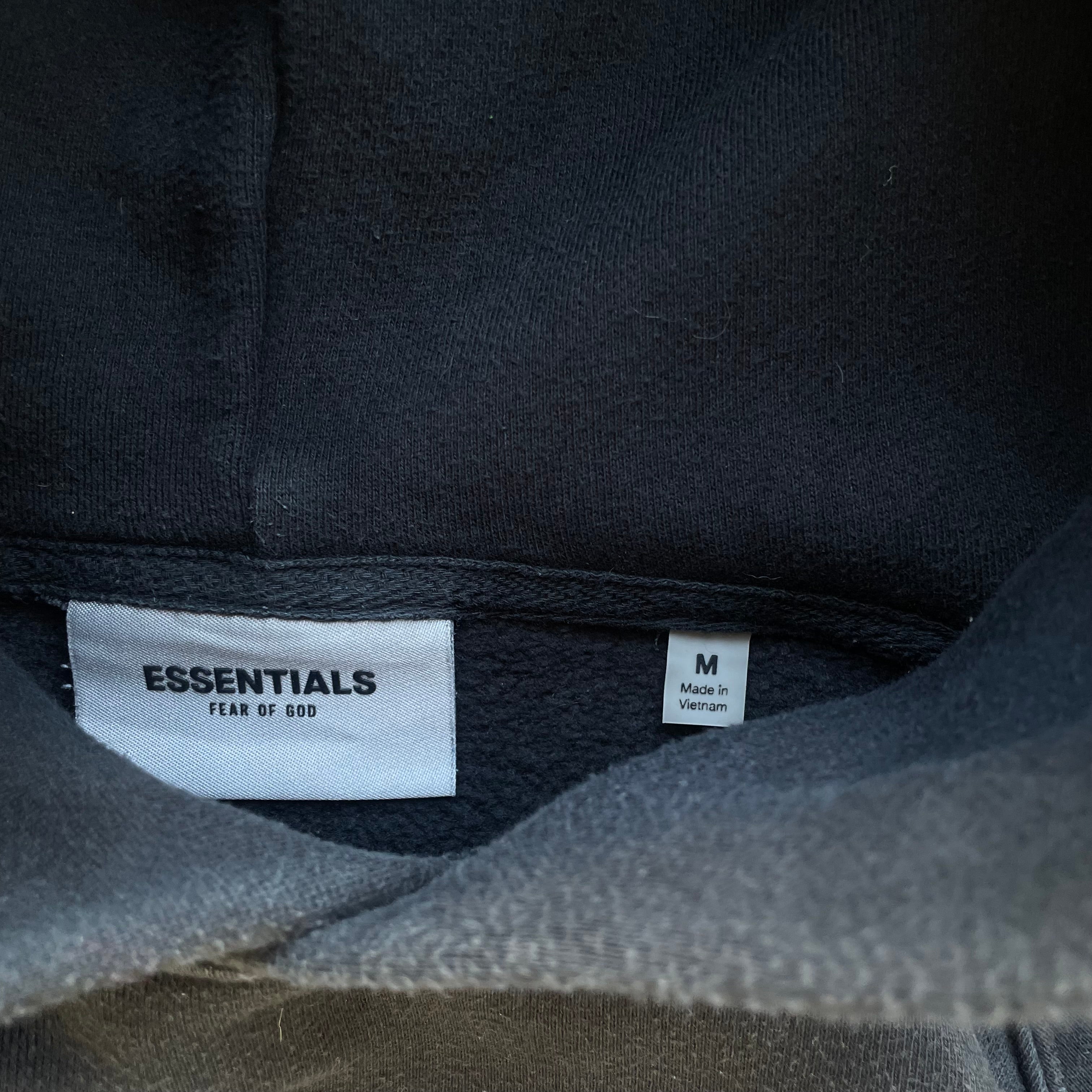 (M) Essentials hoodie
