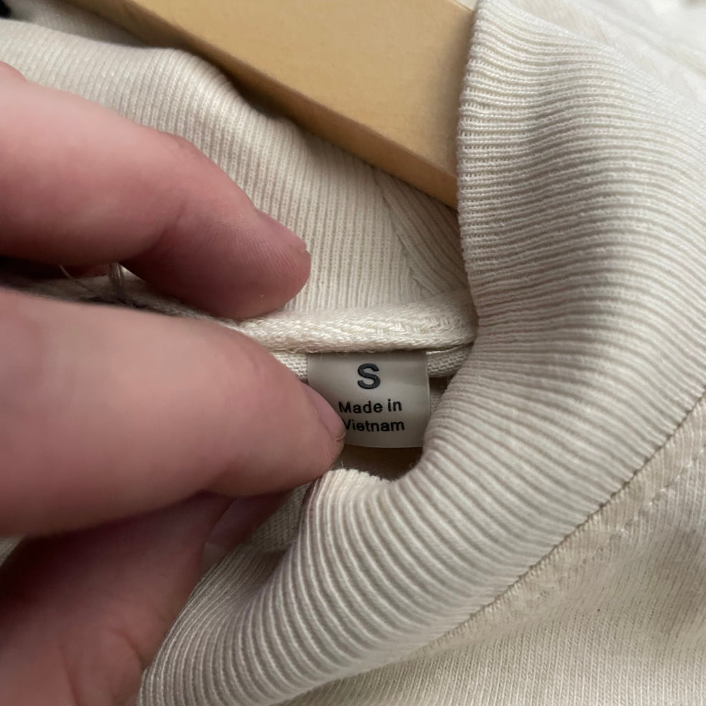 (S) ESSENTIALS TEE