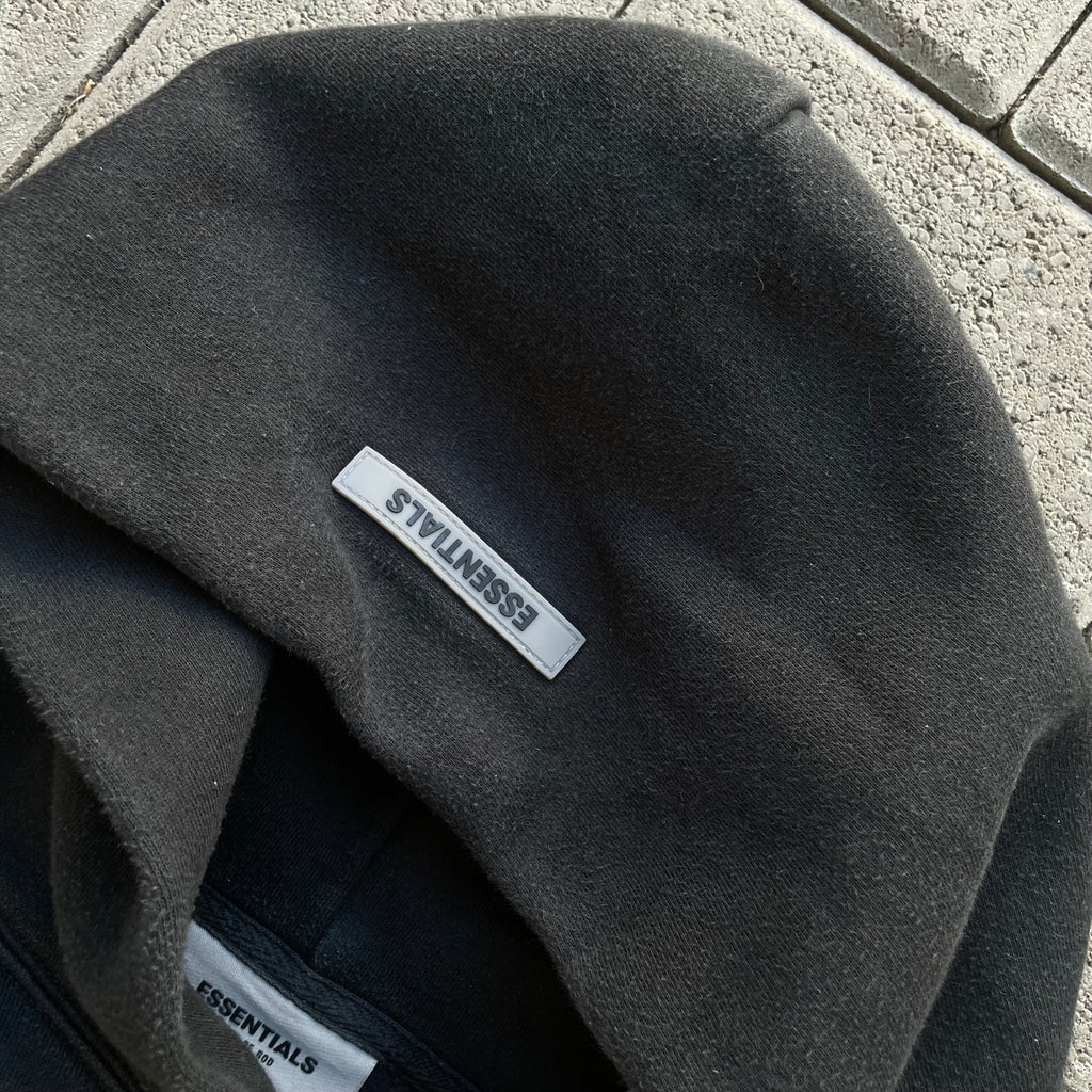 (M) Essentials hoodie