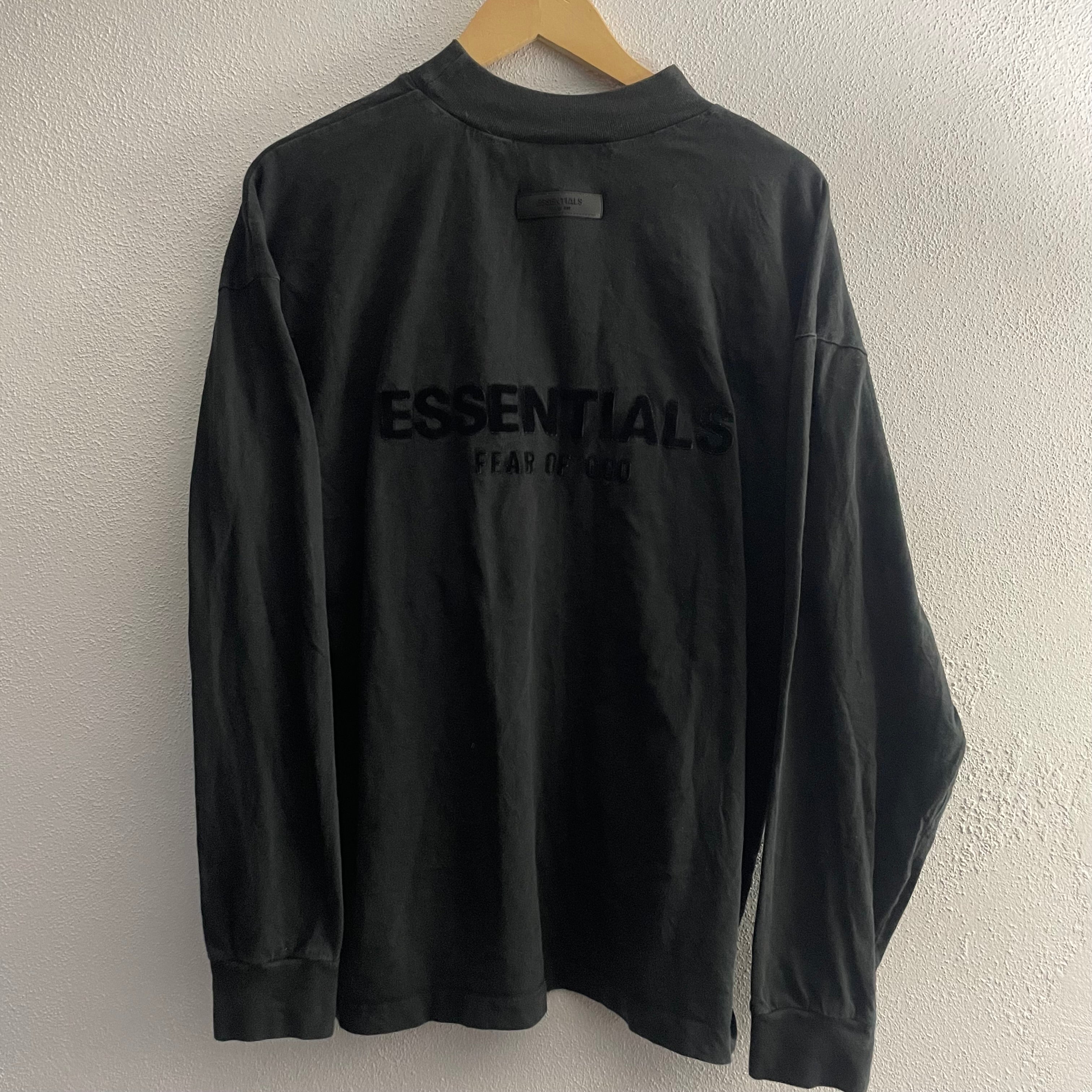 (M) ESSENTIALS LONG SLEEVE