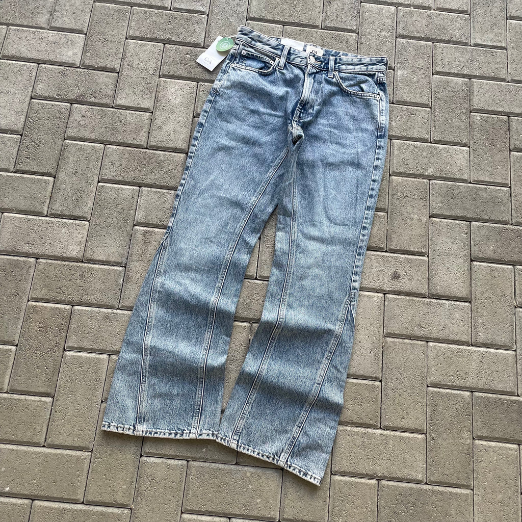 (32) Flares Jeans New