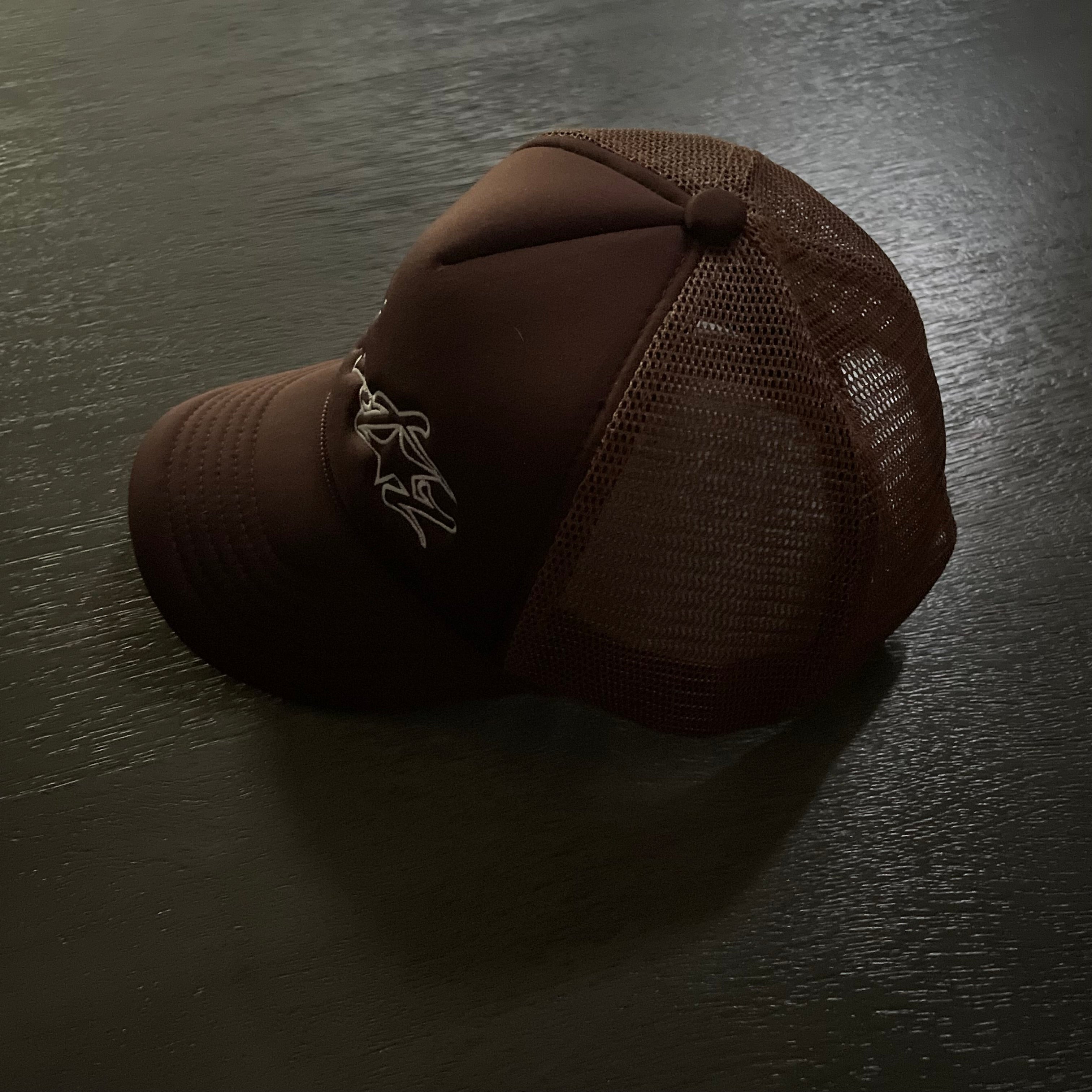 (AJUSTABLE) CORTEIZ TRUCKER CAP