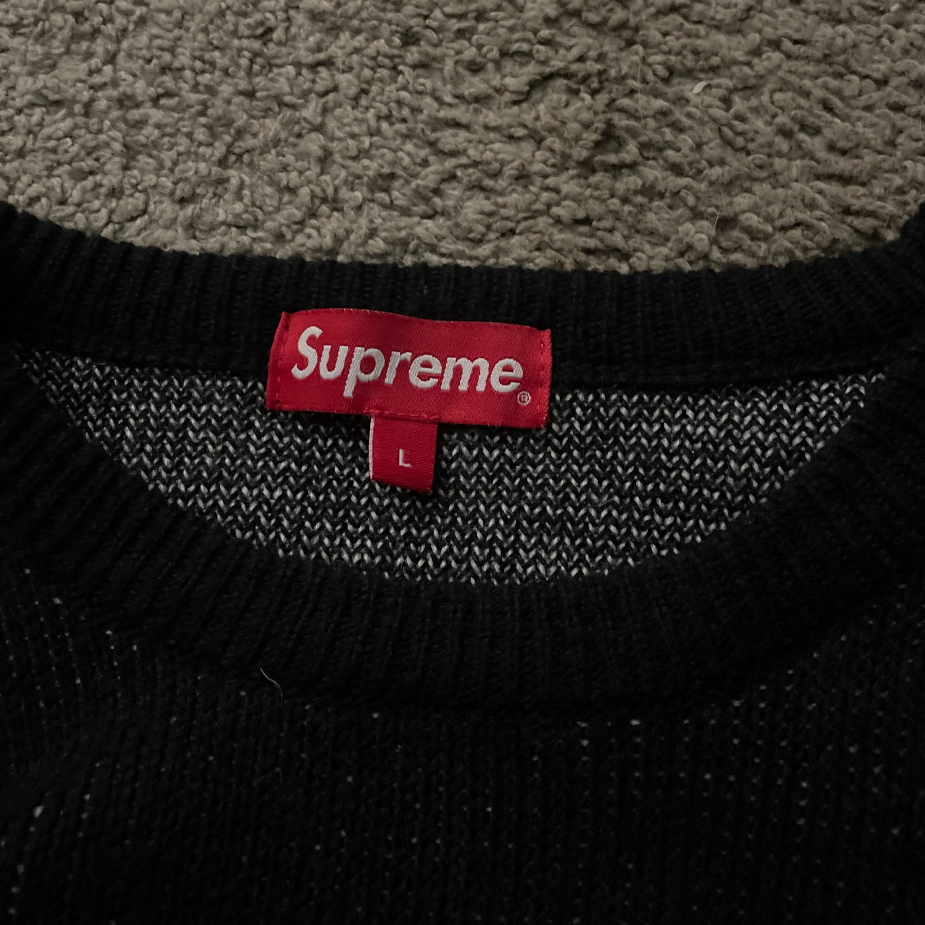 (L) Sweater Supreme x Slayer