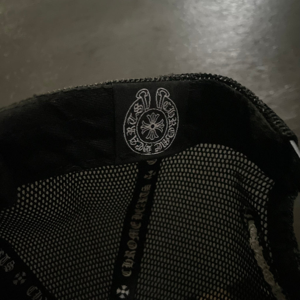 (AJUSTABLE) CHROME HEARTS TRUCKER CAP
